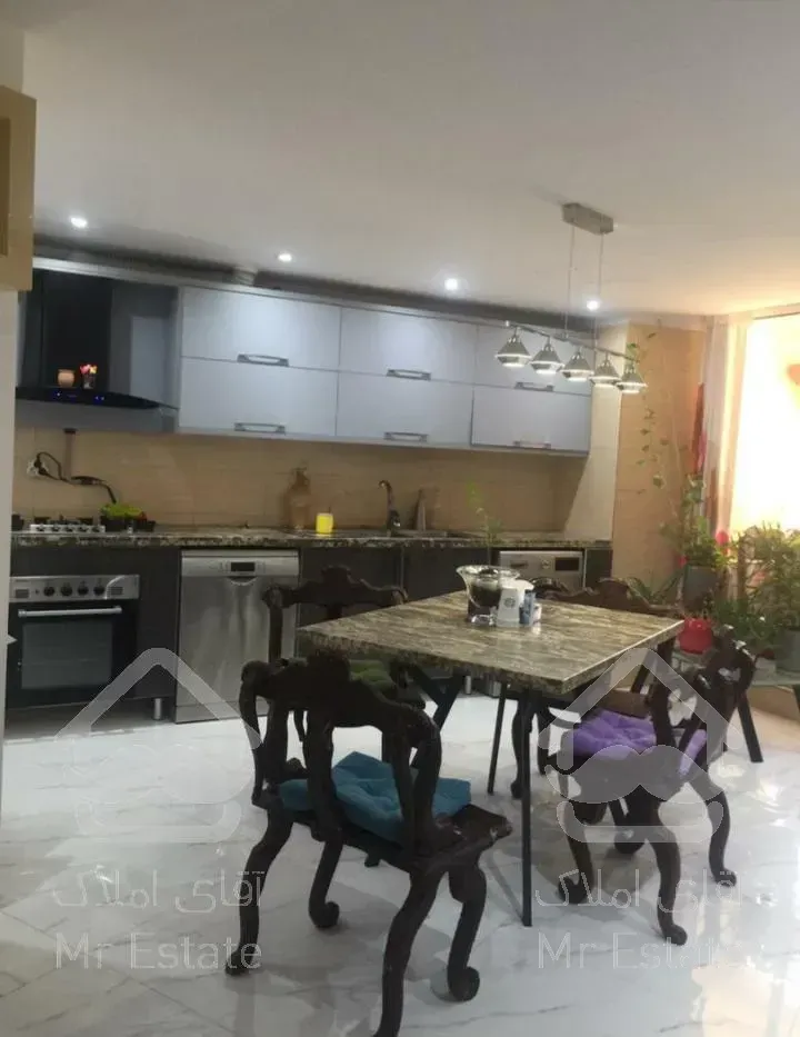 ۱۴۷متر سه خواب ویوابدی غرق نور دریاچه چیتگر شهرک گلستان غربی