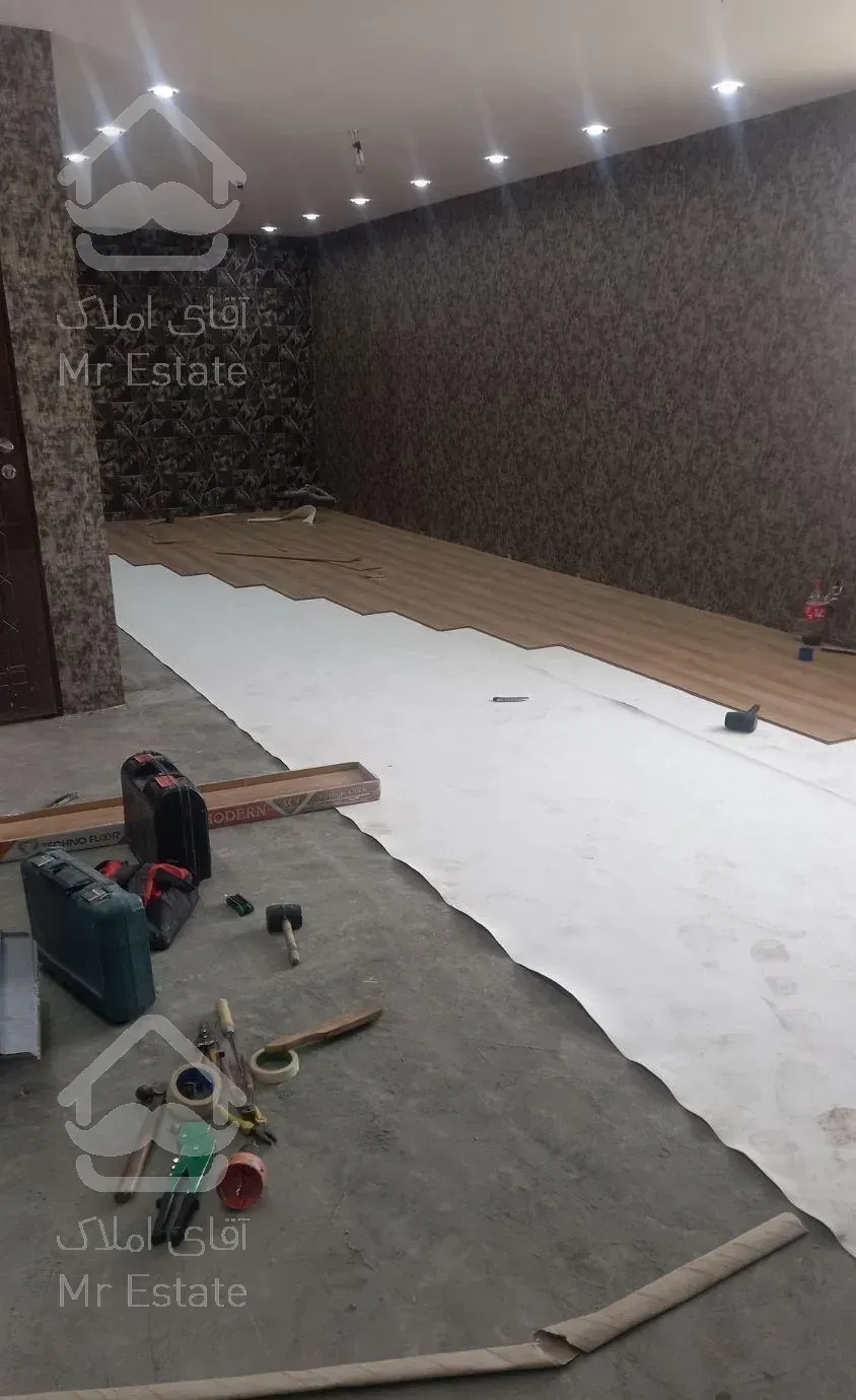 نصب کاغذدیواری،کفپوش،پارکت،ترموال