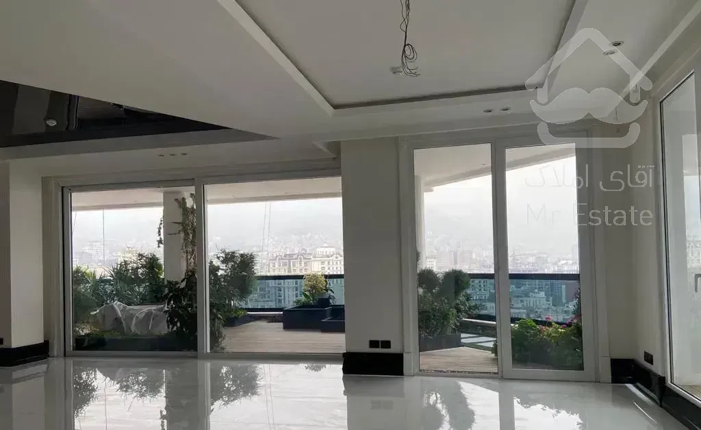 ۲۰۵ متر۳ خواب پنت هاوس مدرن چشم انداز دره ماکویی