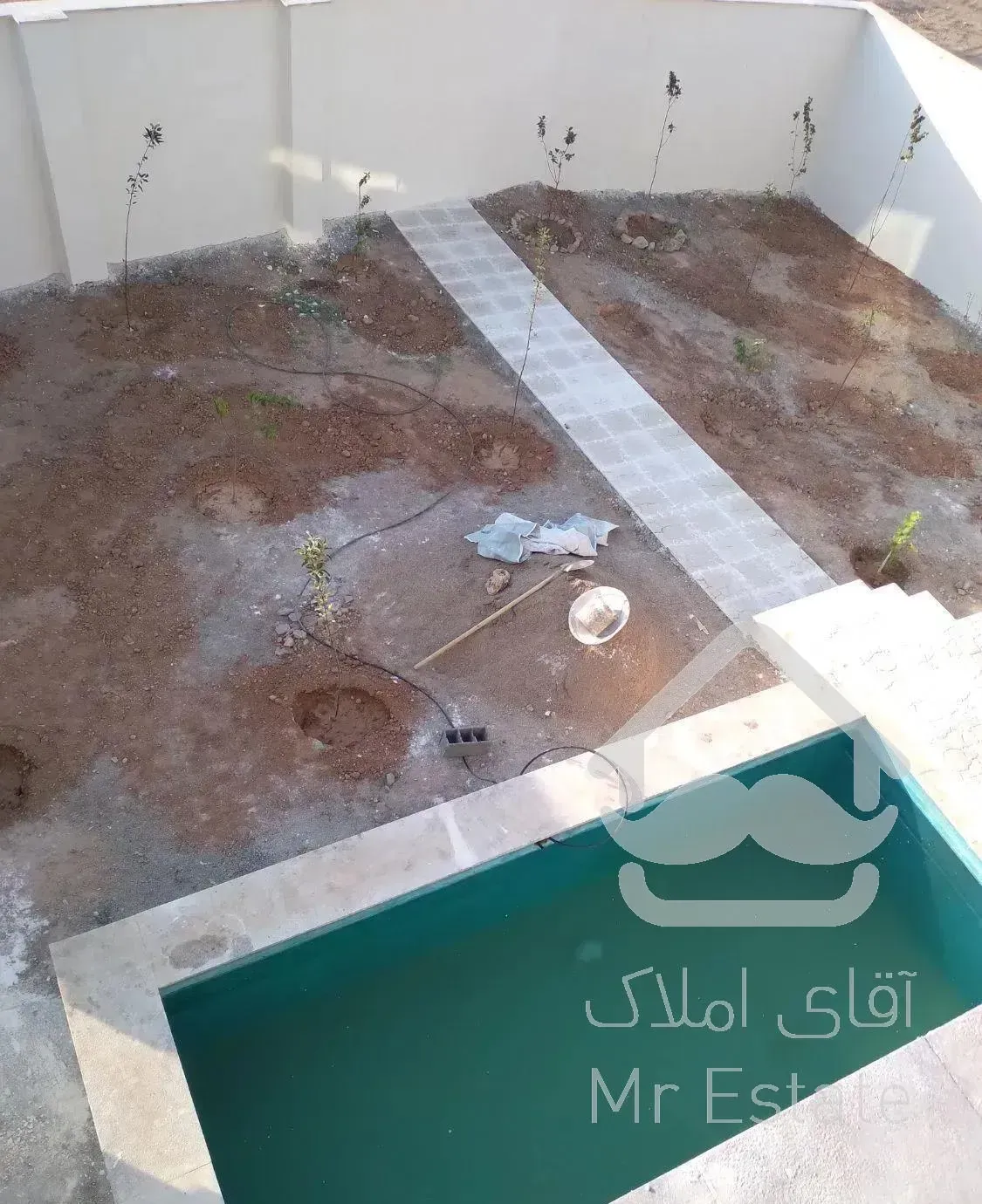 ۳۰۰مترباغچه ۱۴۰متربنادماوندفازسه آبسرد