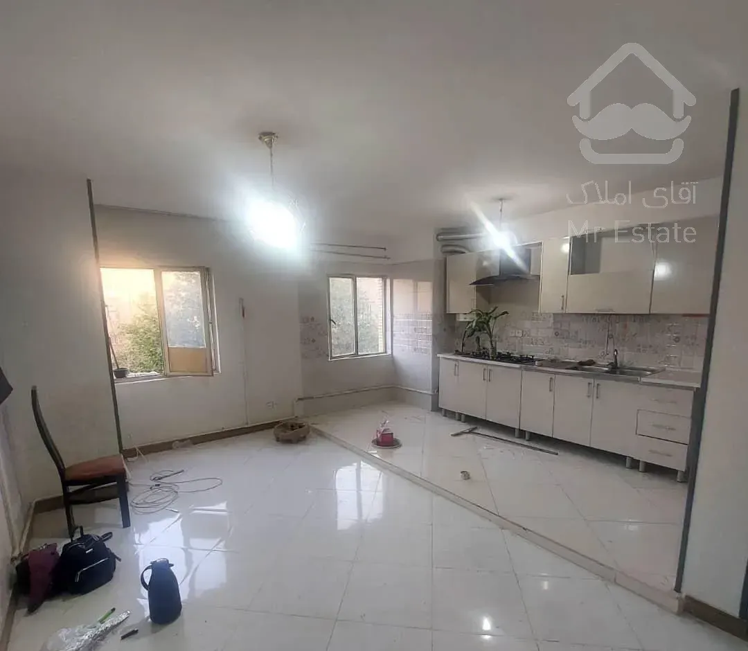 ۶۵ متر آپارتمان واقع در مجتمع عقاب شهرک ناز