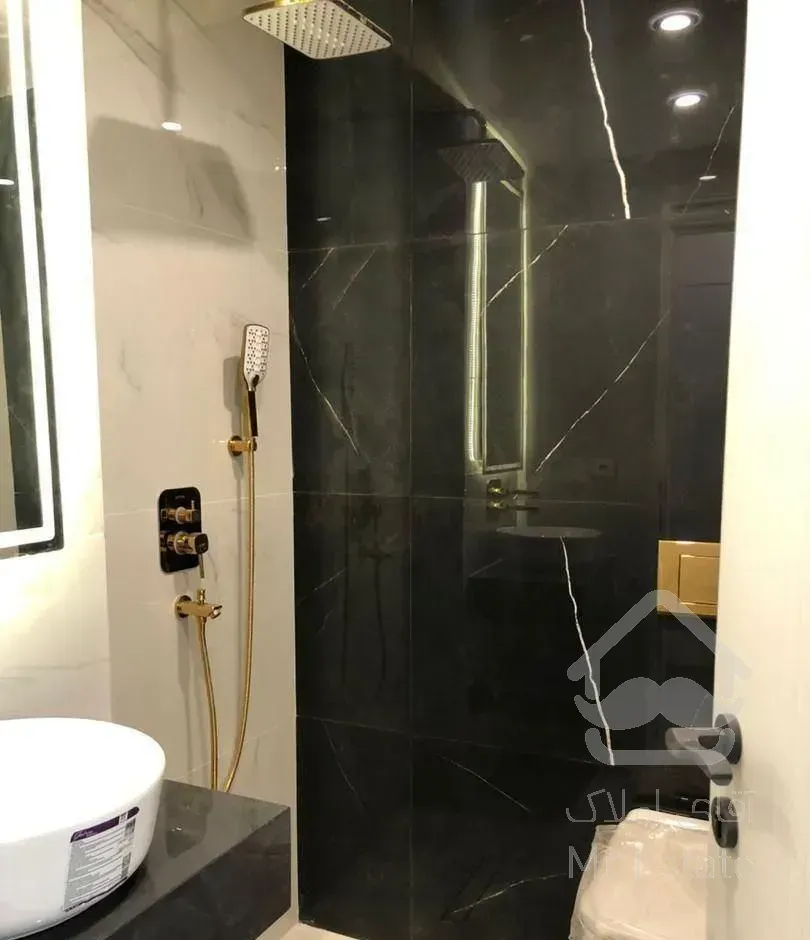 91 متر فول بازسازی لوکس مناسب سکونت و سرمایه گذاری