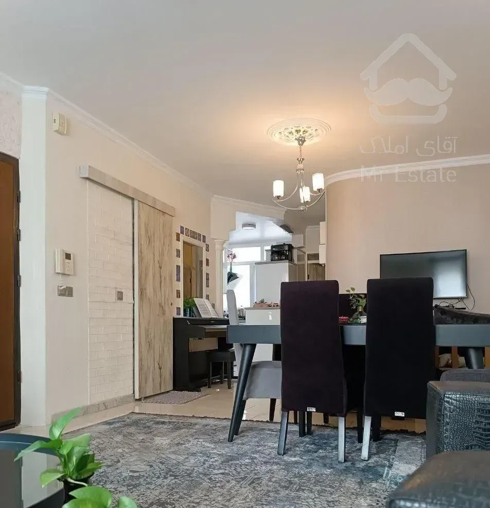 ۶۳ متری/۲ خواب/۲۳ ساله/ مهر جنوبی