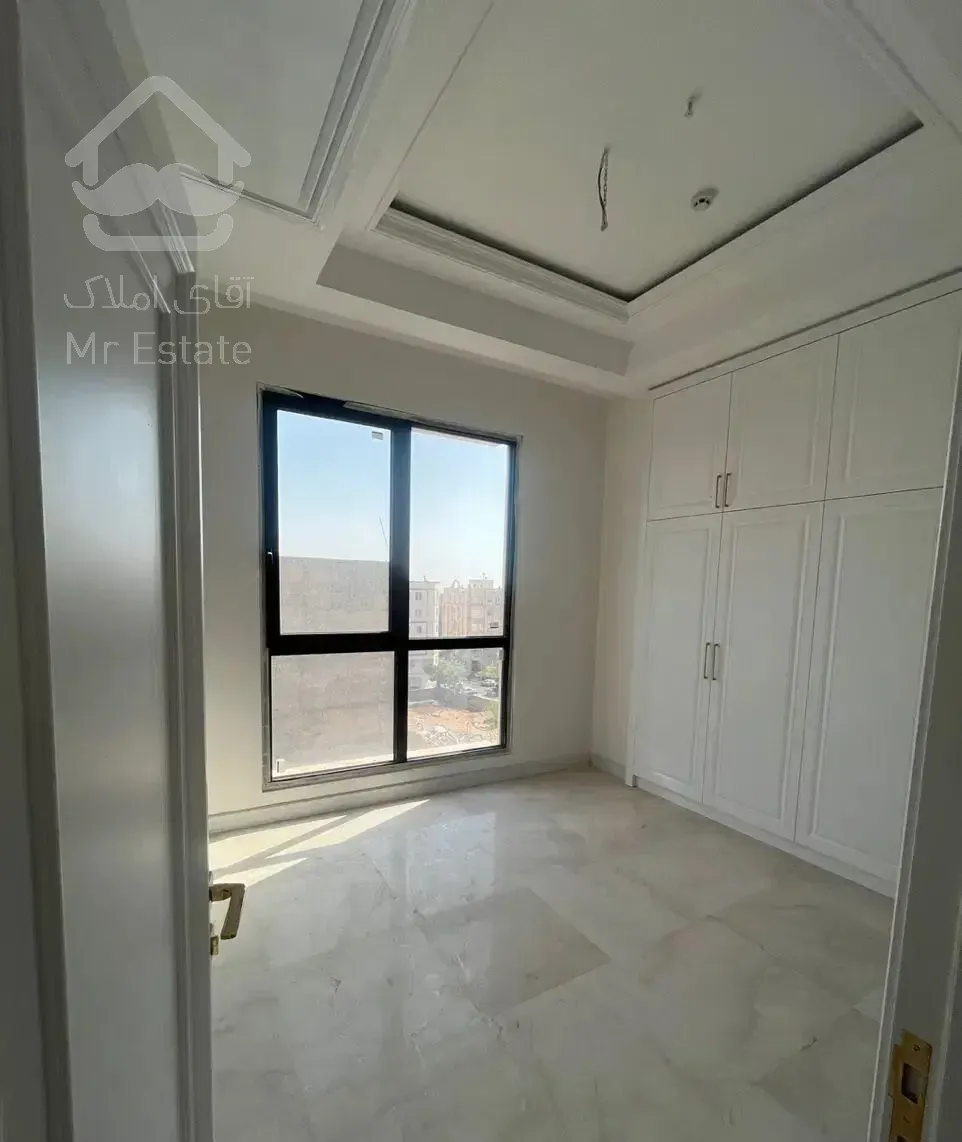 ۱۵۳متر/کلیدنخورده/دورتادور پنجره/لوکس/با مشاعات