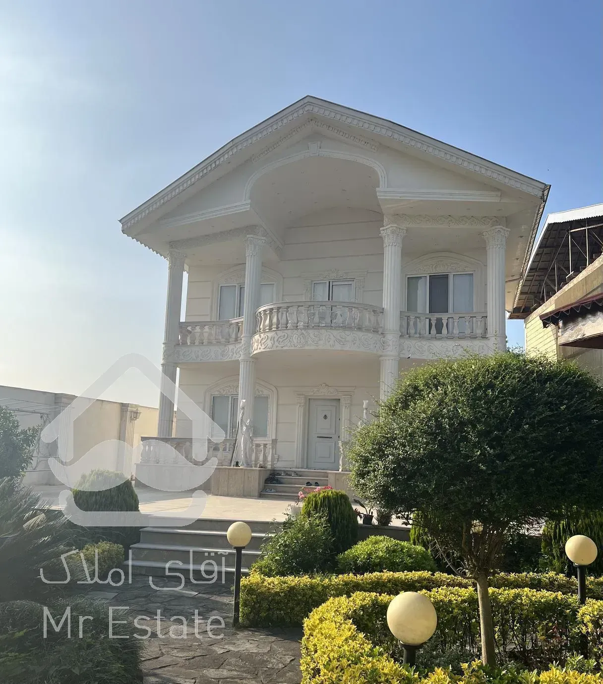 کاخ ویلای۶۰۰متری/ ۲۰۰متربنا/ سندتکبرگ