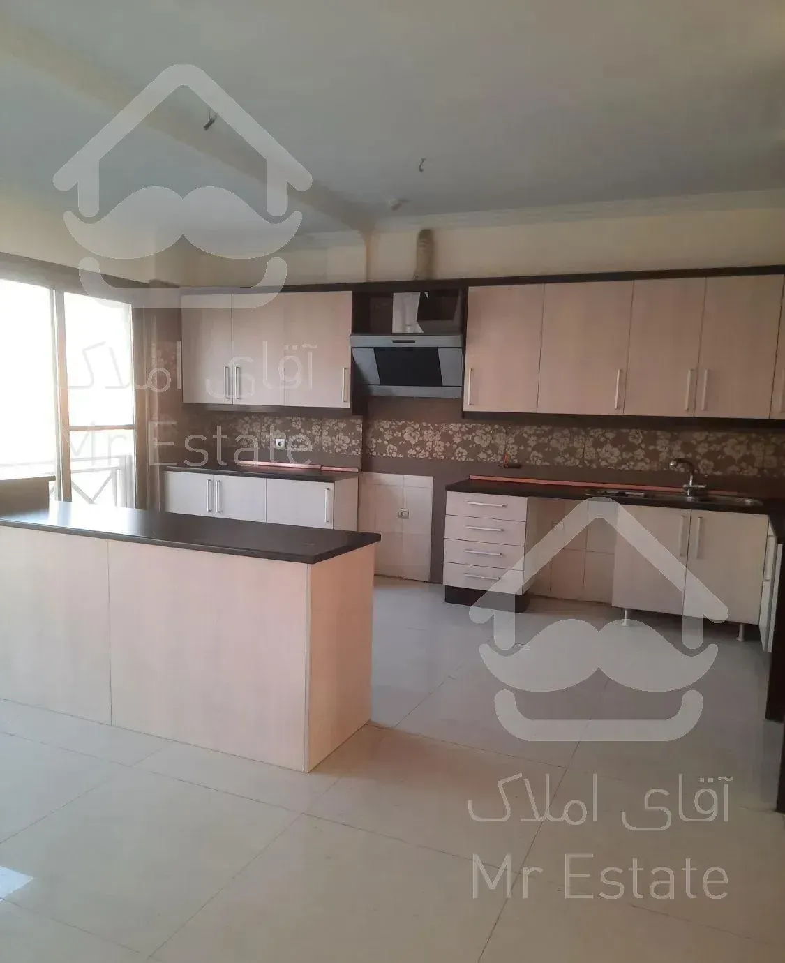 آپارتمان ۱۸۹ متری رهن و اجاره دیباجی