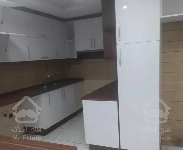 آپارتمان ۳ خواب ۱۳۶متری نیکبخت شرقی