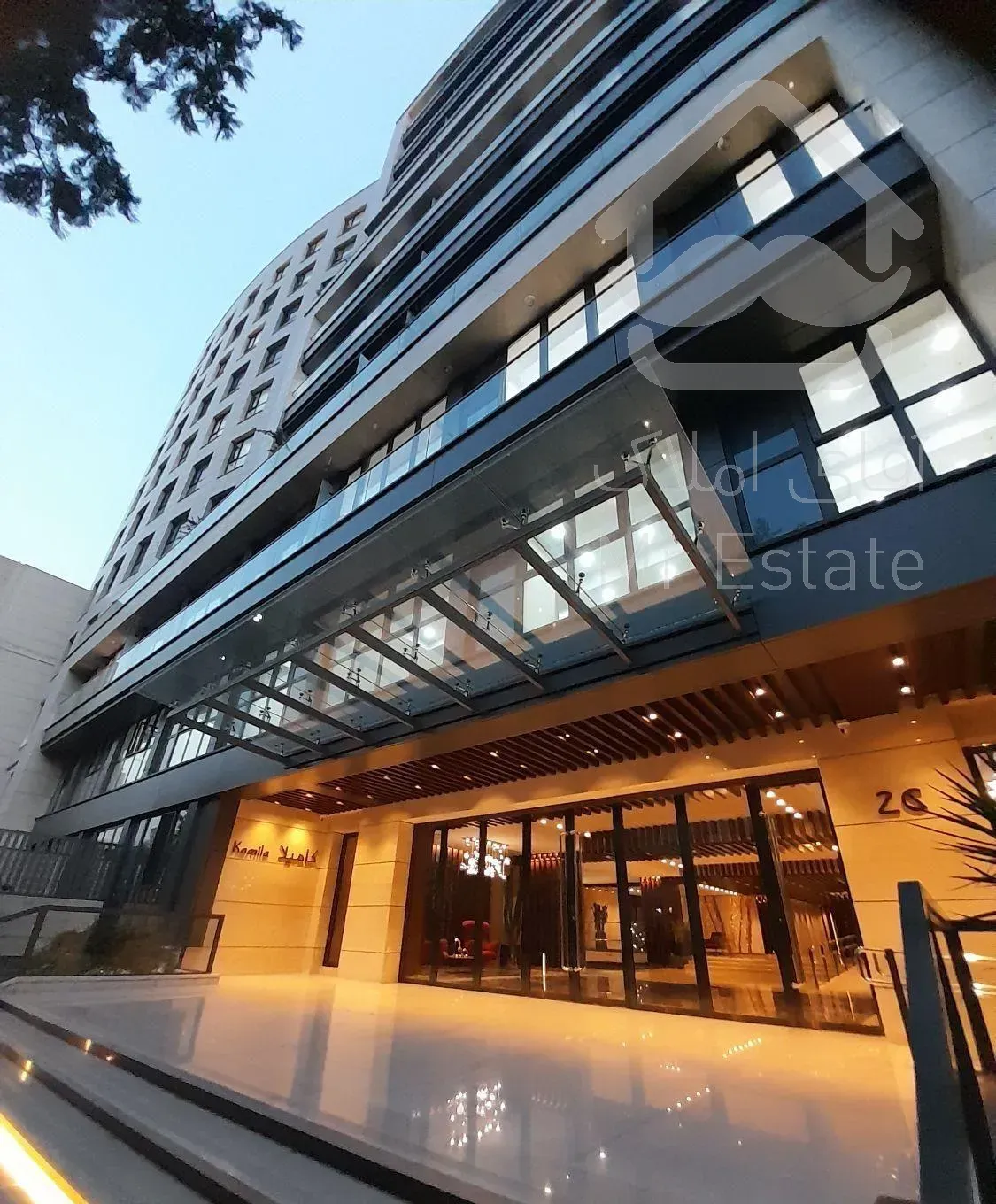 برج باغ باشکوه و خاص، فول مشاعات ۲۱۵ متر