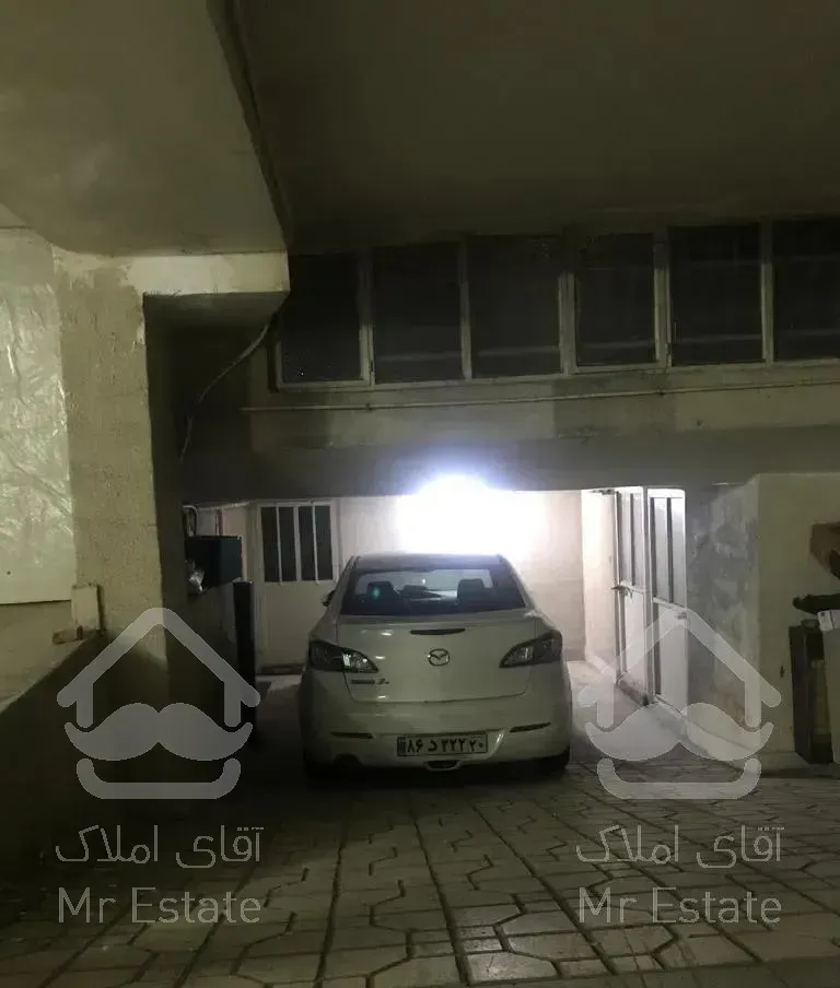 سهرودی دبستان ۶۴ متر دوخواب با پارکینگ و انباری