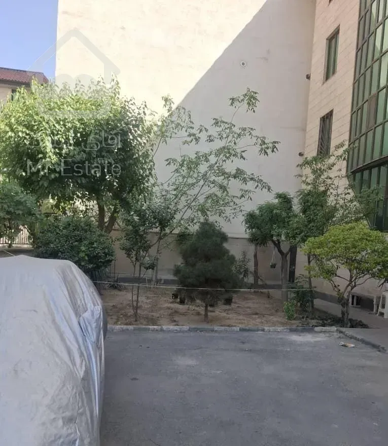 اپارتمان 78 متری دو خوابه دارای پارکینگ و انباری