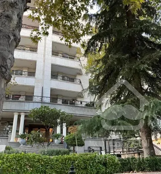 نیاوران ، ۲۷۰ متر ، فول ، مشجر و دنج