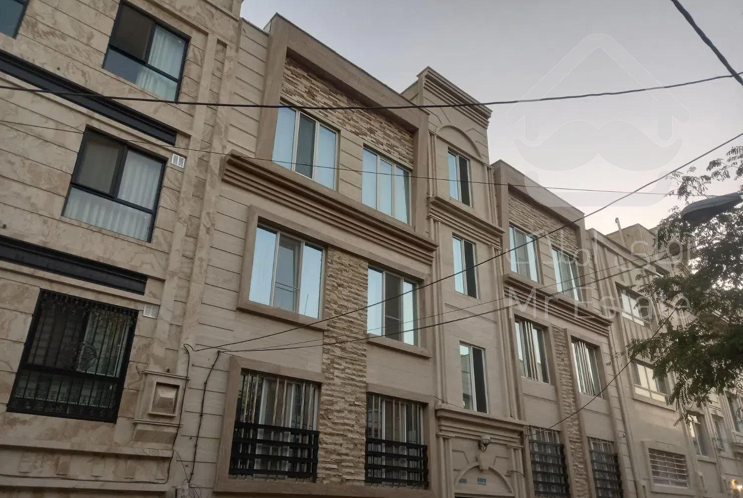 ۱۲۴متر ۲ خوابه ۲ پارکینگ سندی