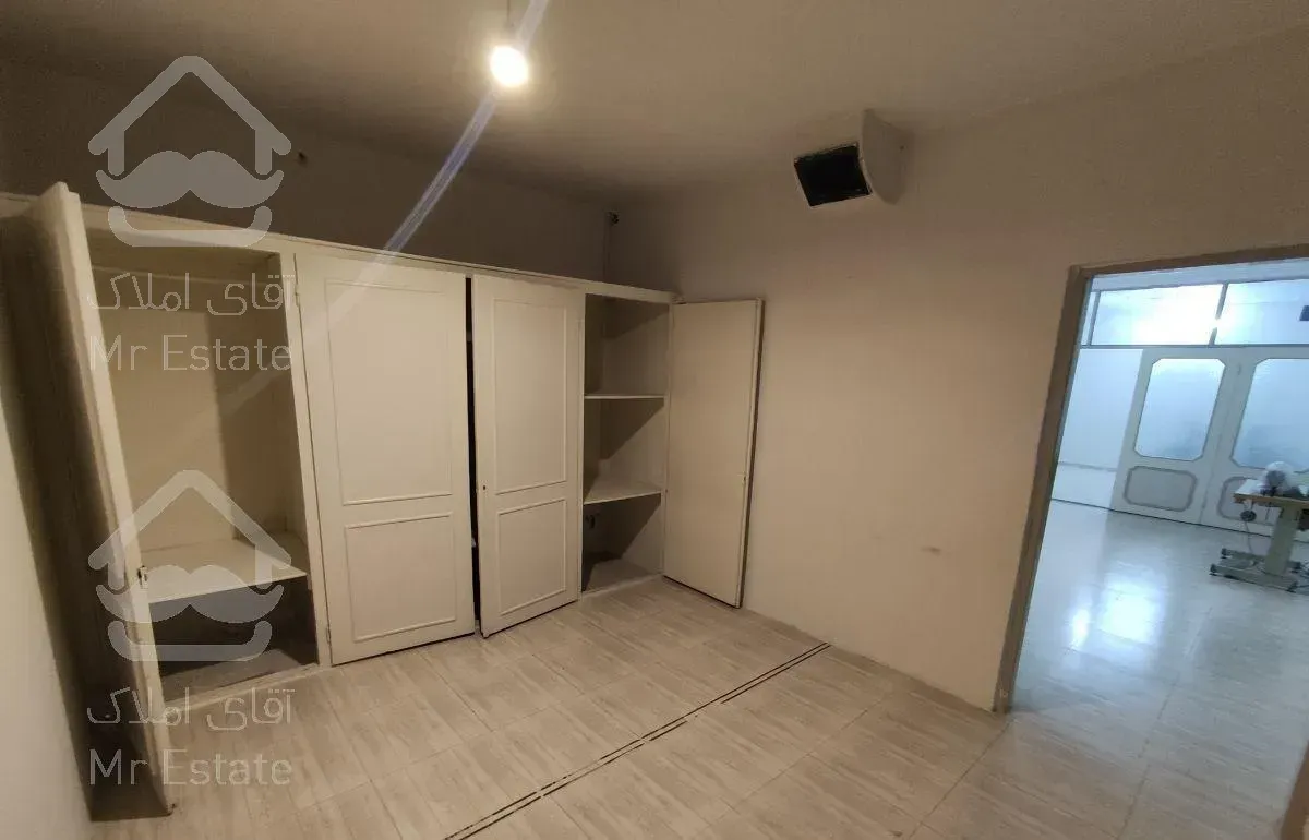 ۱۲۰متری همکف حیات اختصاصی در ستاری