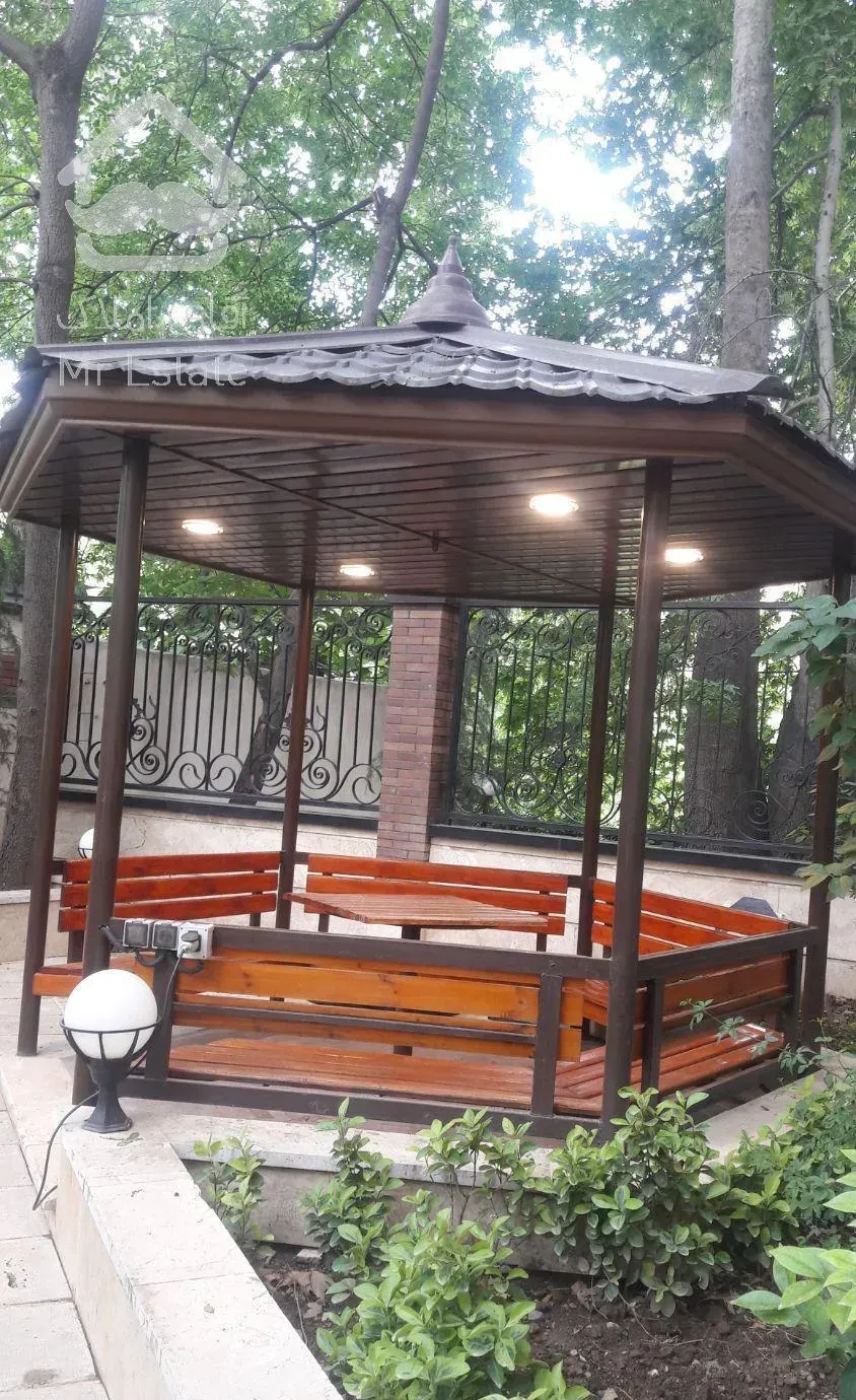 ۸۵متری برج باغ آرامش