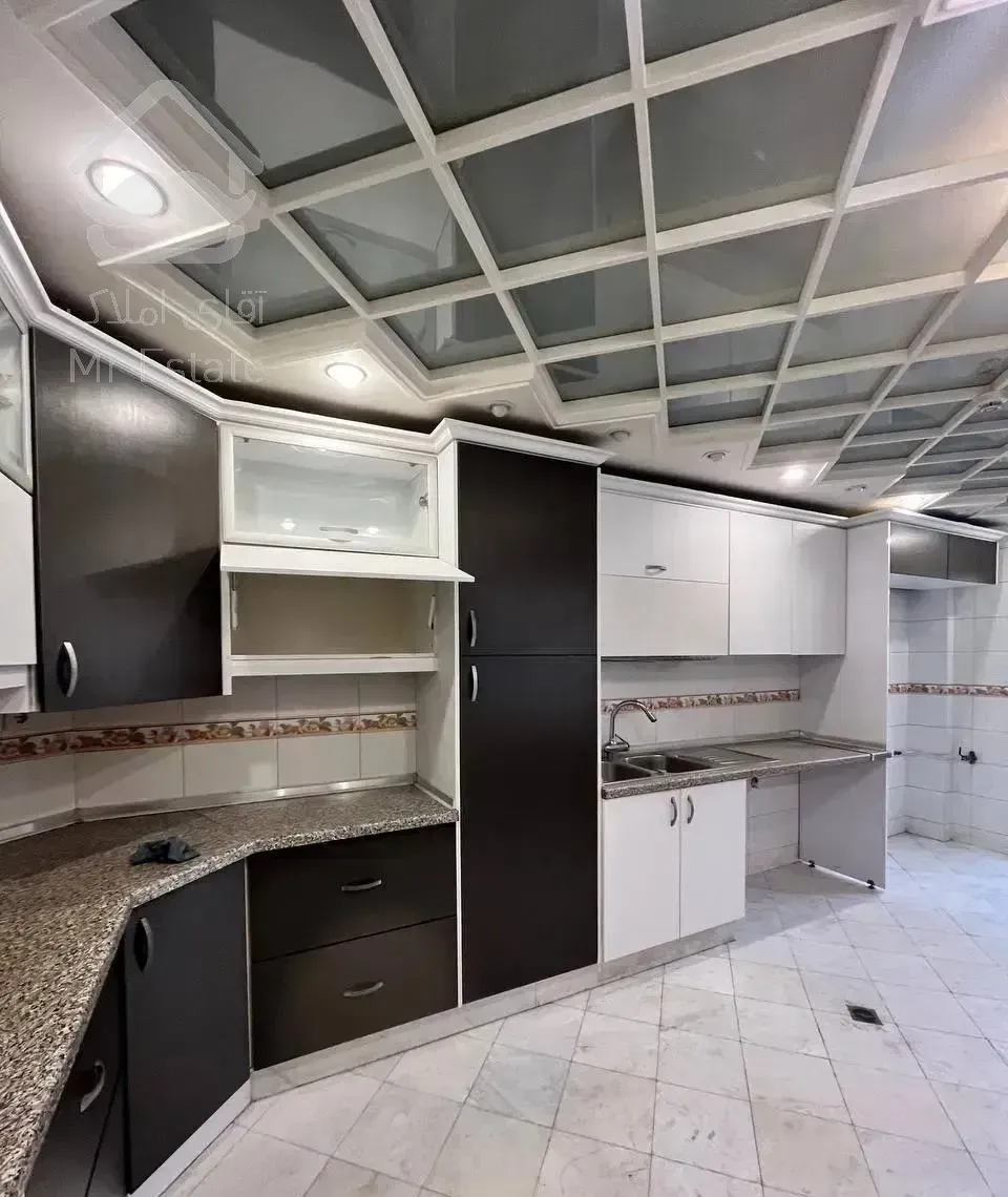 ۲۰۰ متر زعفرانیه تکواحدی