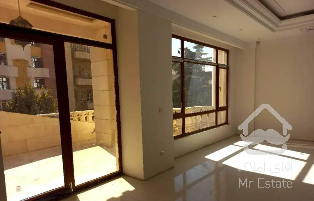 ۳۴۰ متر / مجلل / گلستان ها