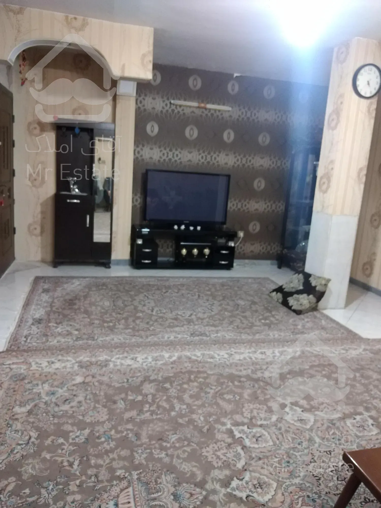 واحد83متری. 2خوابه