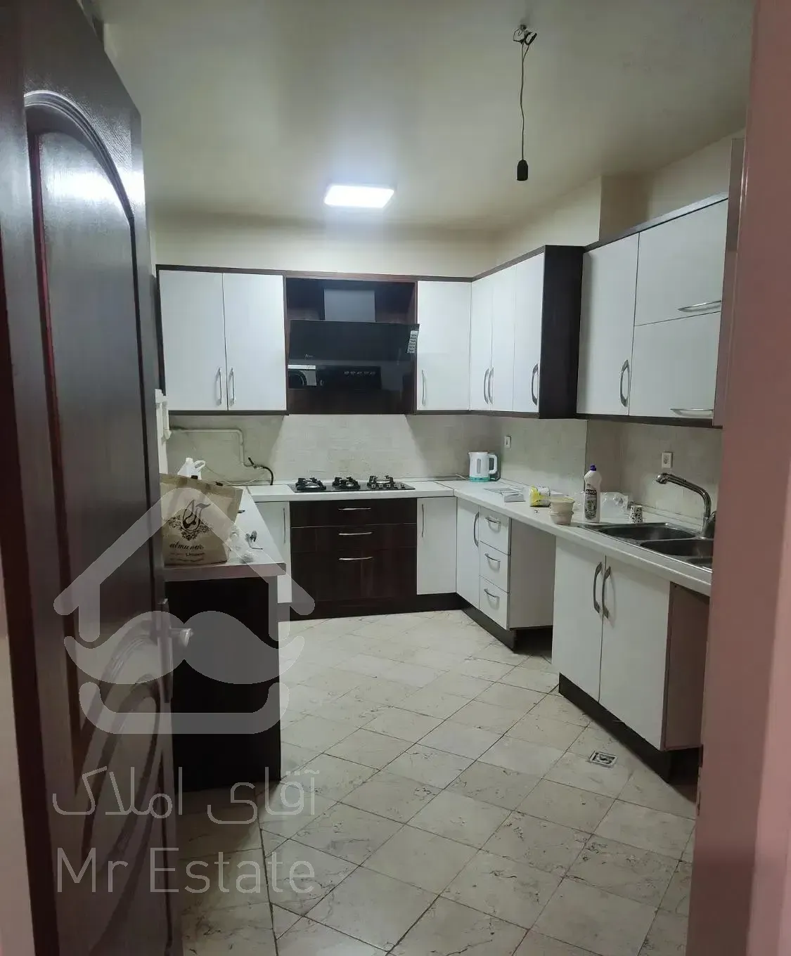 اجاره واحد ۲۰۰ متری، ۳ خواب، همکف