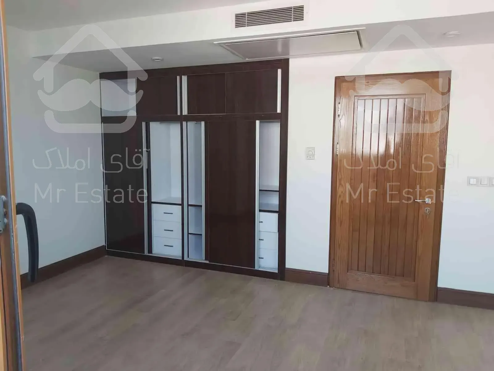 260 متر فول مشاعات طبقه آخر ویو ابدی