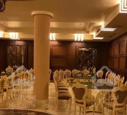 ١٣٤متر ٣خواب کاخى در قلب سعادت اباد