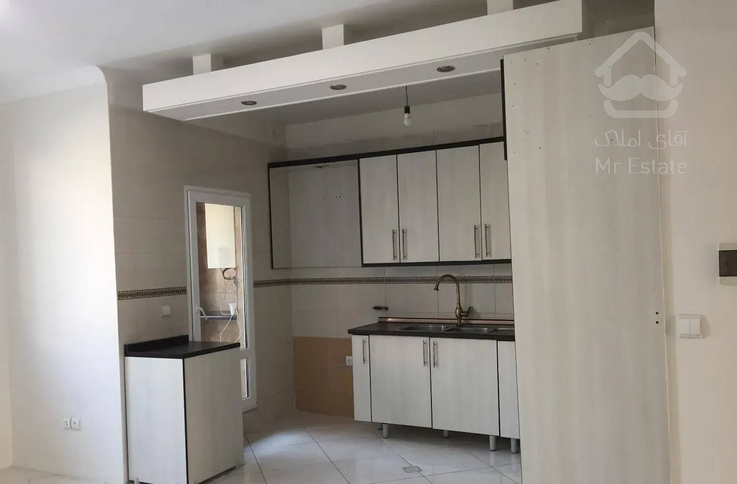 آپارتمان 51 متری خوش نقشه خ محصل