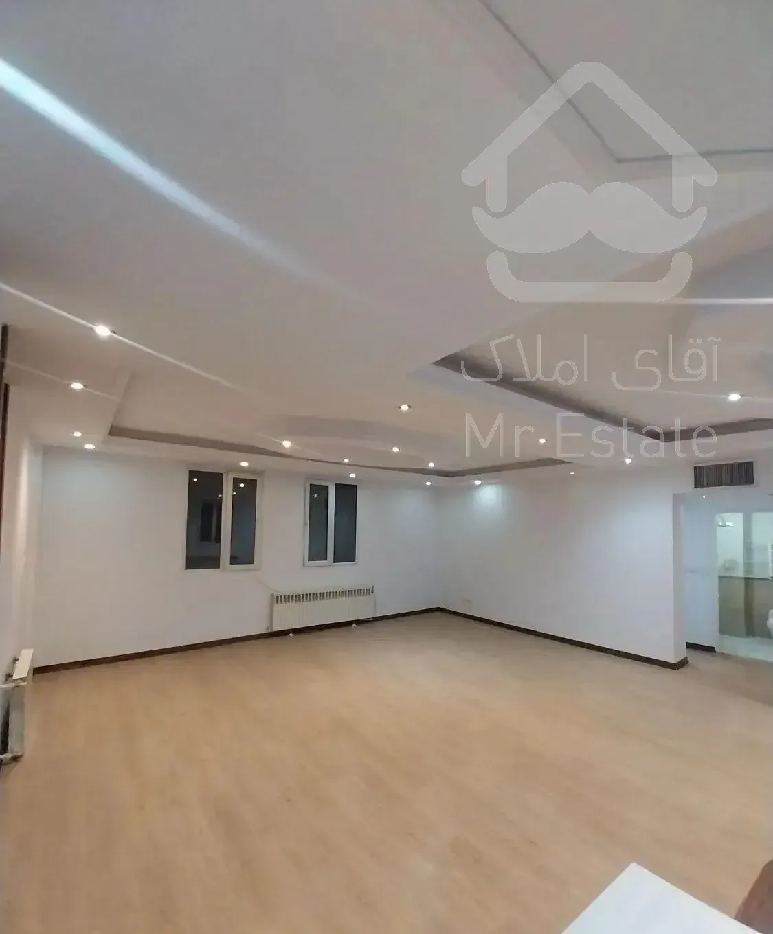 ۱۰۸ متر / ۲ خواب/ شاهین شمالی / سالن دوطرف نور