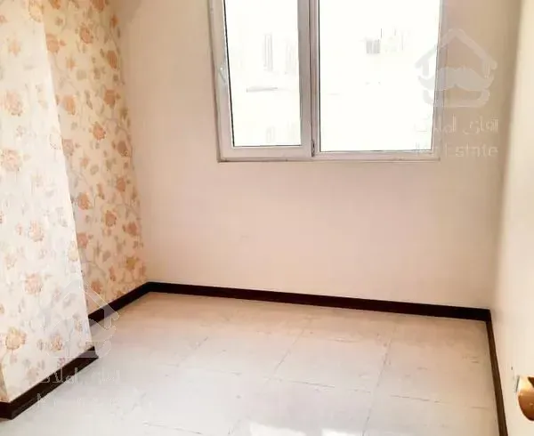 دفترفروش برج مجلل گل نرگس/۶۰متر،سالن پرده خور