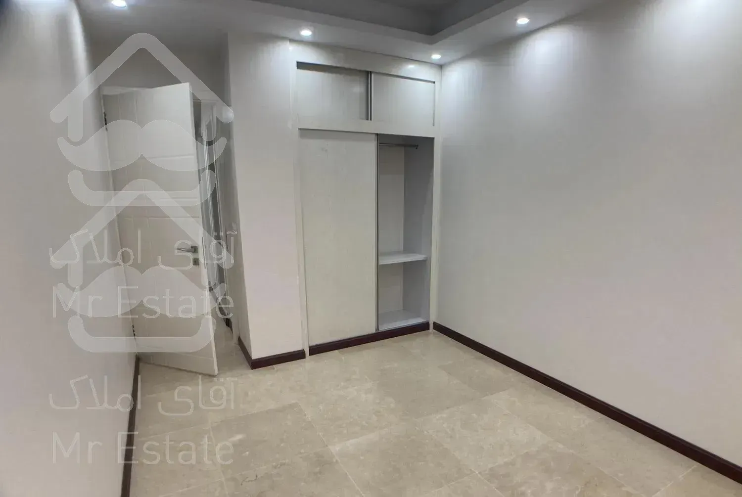 آپارتمان 100 متری کلید نخورده/2 خواب