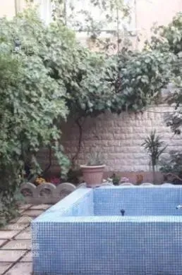 150متر آپارتمان/120متر حیاط اختصاصی