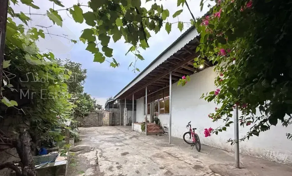 فروش خانه ویلایی ۳۰۰ متری ۴ خوابه