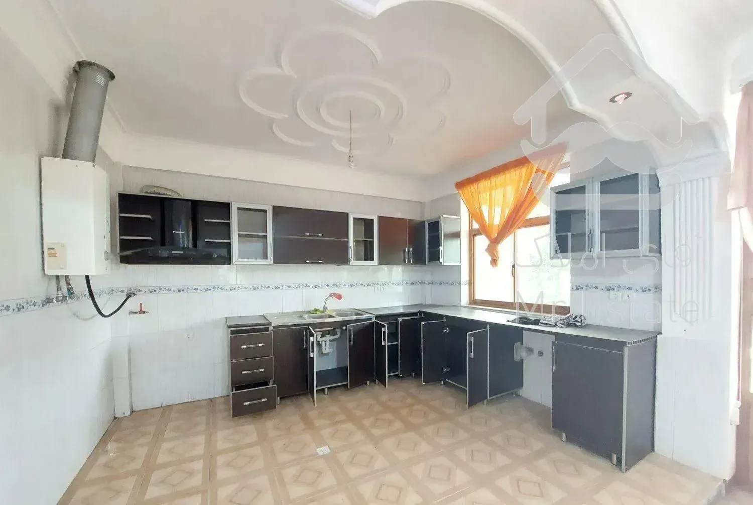 370 متر ویلاباغ روستایی/رضوانشهر