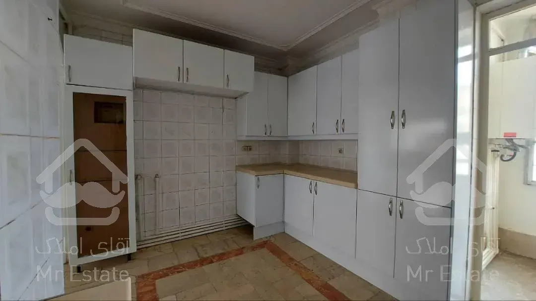 رهن و اجاره دو خوابه خیابان اریکه ایرانیان