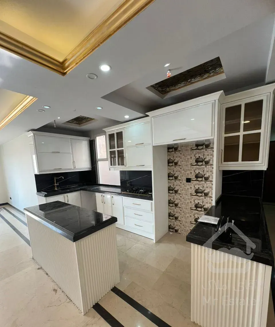 ۱۲۲متر۲خواب بازسازی شده روبه آفتاب (ظفر)