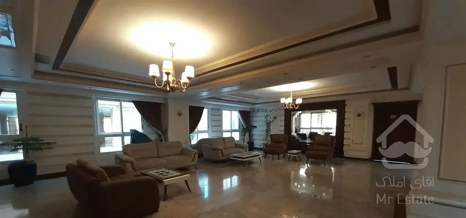 سالن پرده‌ خورطراحی دل‌نشین همه‌چی سرجاشه