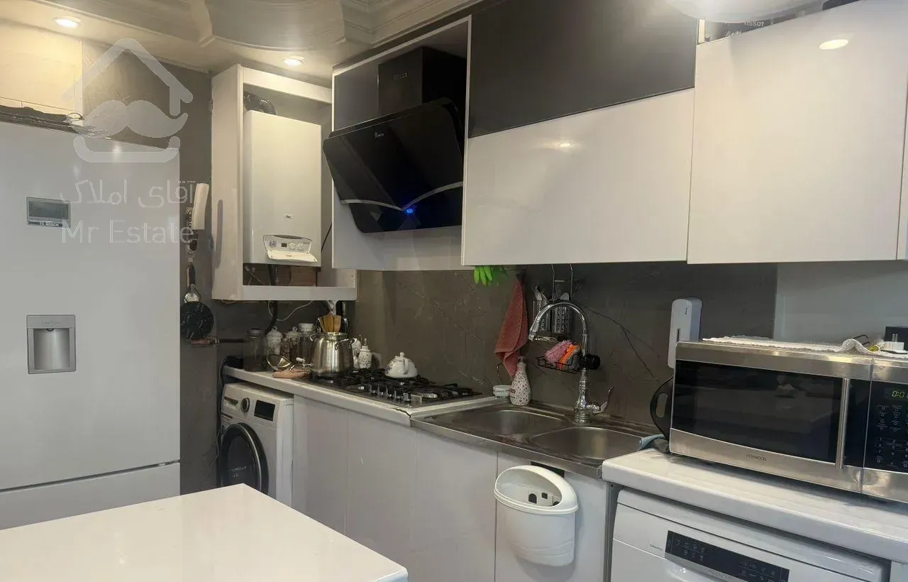 90متر+ 2خوابه/ فـول امکانات/نزدیک مترو