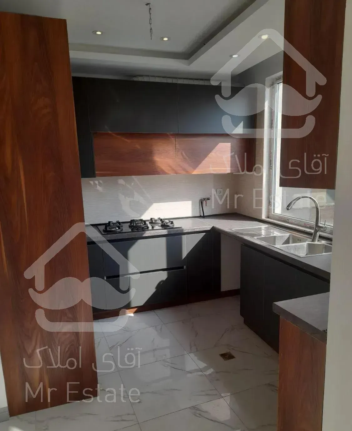 آپارتمان ۸۲متر نوساز تکواحدی فول ( خردمند شمالی )