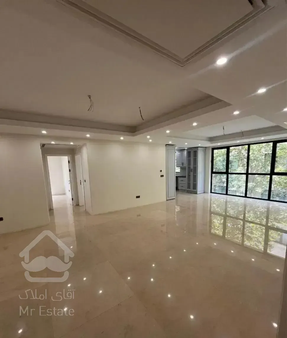 ۹۲ متر/ نوساز کلیدنخورده/ شرق مرزداران/رو‌به آفتاب