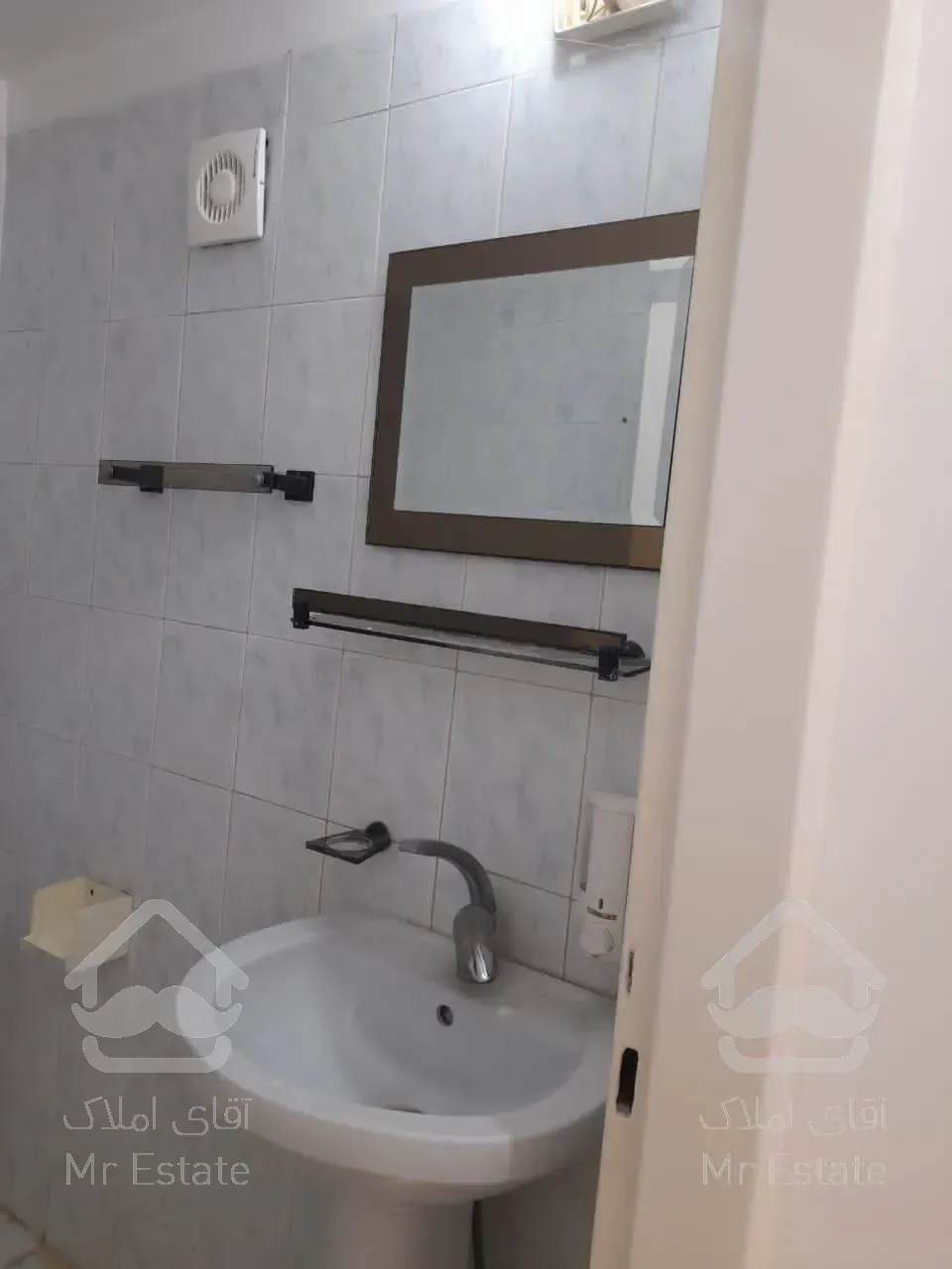 فروش آپارتمان ۸۱ متری،پارکینگدار