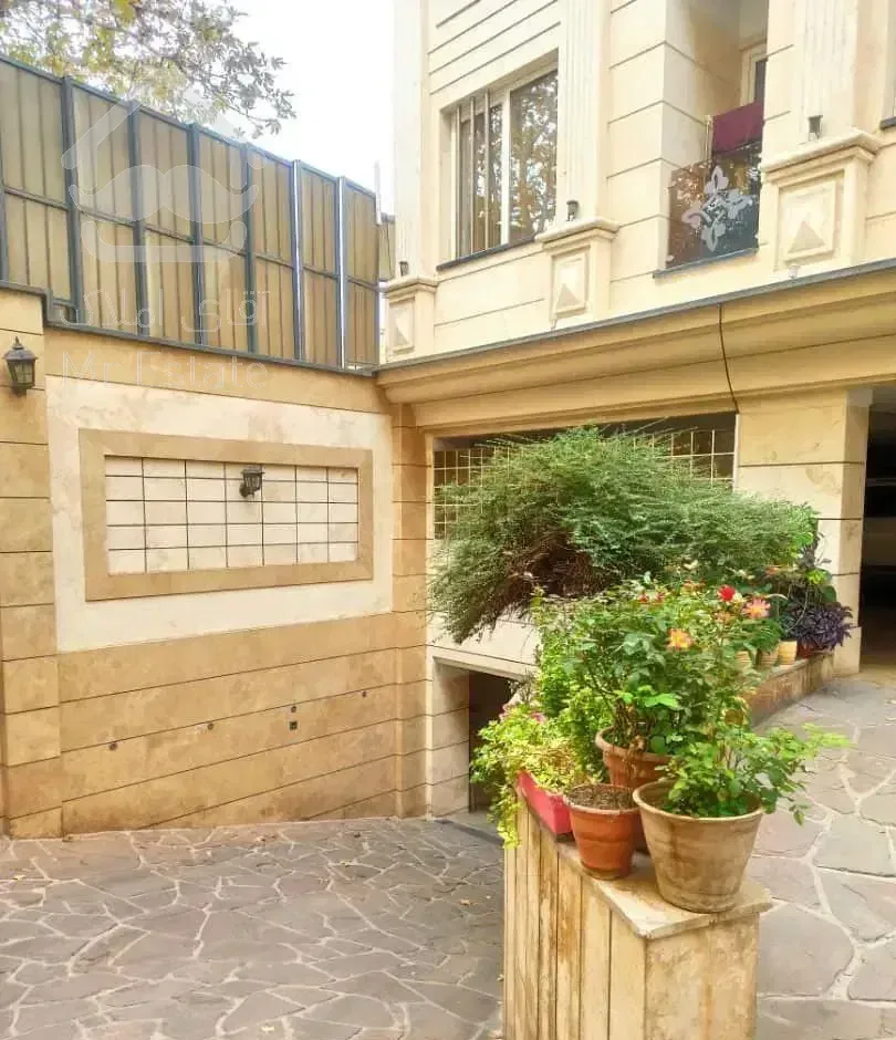 اختیاریه/لطیفی/۱۳۵متر۳خواب/دنج و مشجر