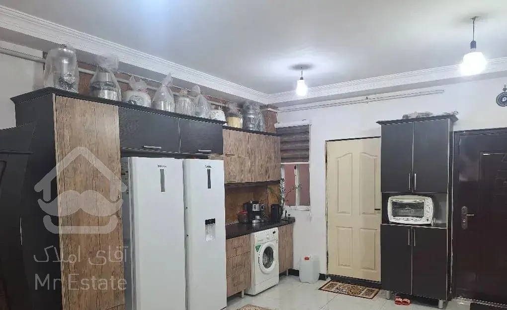 ۱۰۰متری طبقه۲ باآسانسور کلاکسر  کوچه برند سندتکبرگ