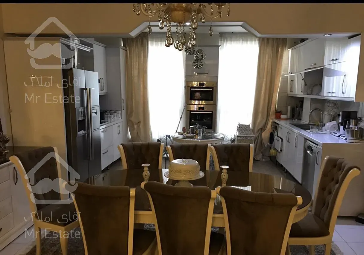 ۸۵ متر  بلوار فردوس خیابان پروانه