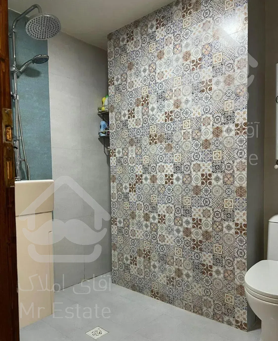 آپارتمان 130متری  سه بر نور   باغ دریاچه