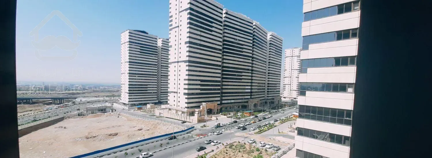 آپارتمان ۱۱۲ متری جنوبی ویو باز شهرک خرازی