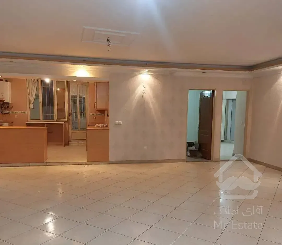 اجاره آپارتمان154متر/3خواب/با امکانات/میدان انقلاب