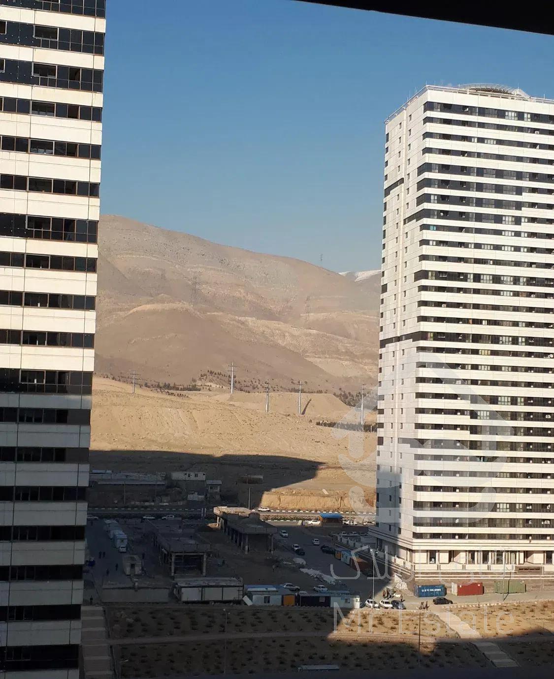 ۱۱۰متر  شهرک خرازی آماده سکونت دفتر مقیم