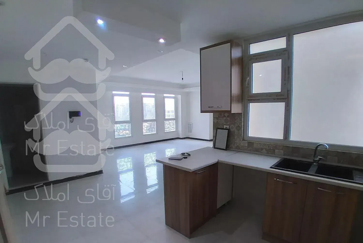 ۱۲۰متر ۳ خوابه کلیدنخورده