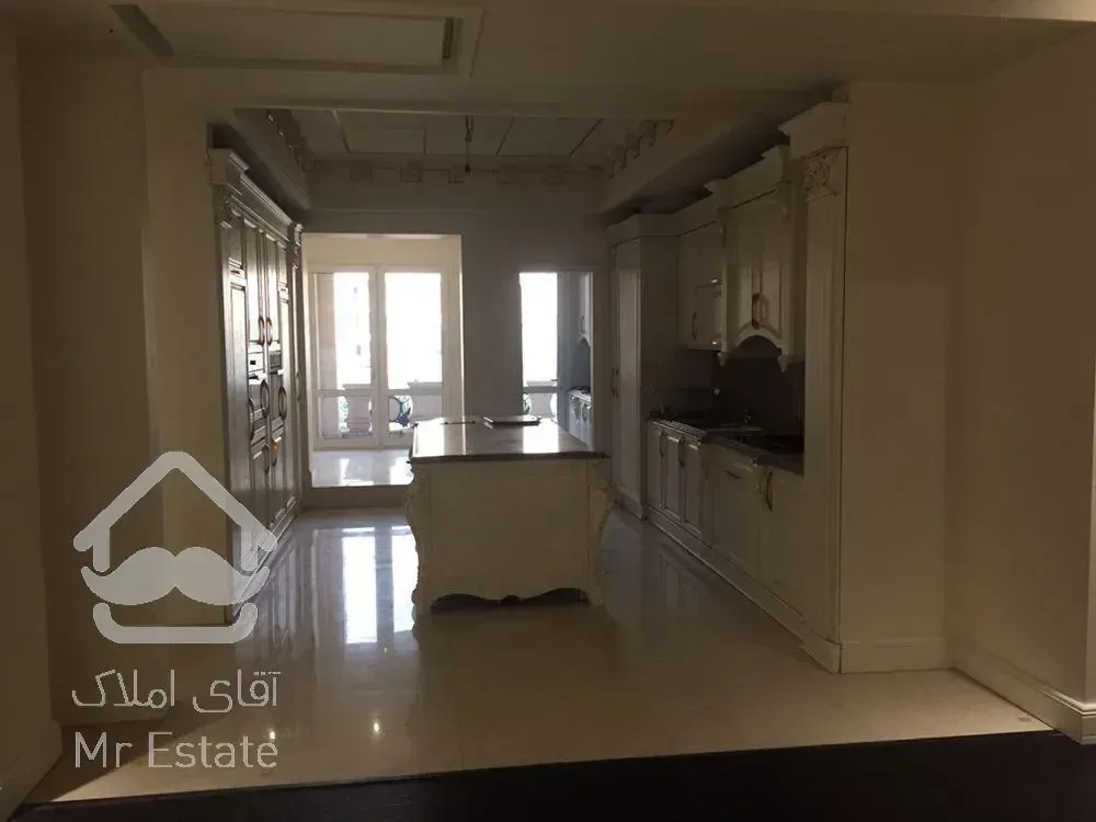 فروش آپارتمان 280 متری فرمانیه سنبل