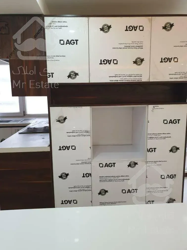 آپارتمان ۹۷ متری خوش نقشه نورگیر شهرک چیتگر