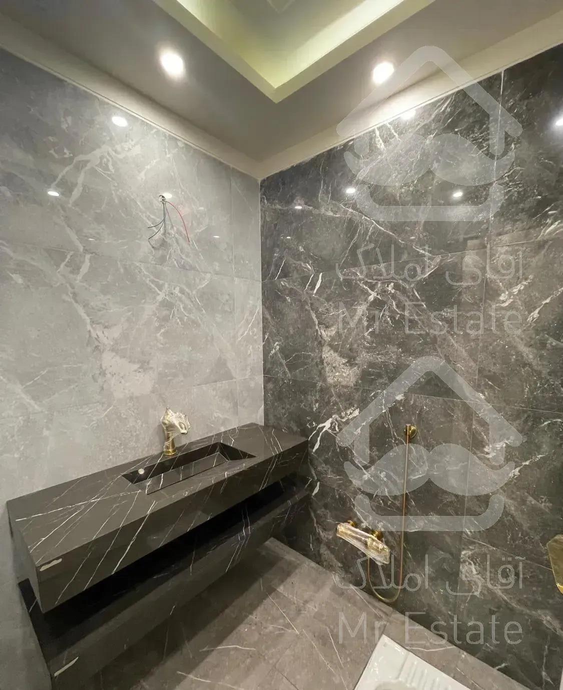 شریعتی،١١٠متر