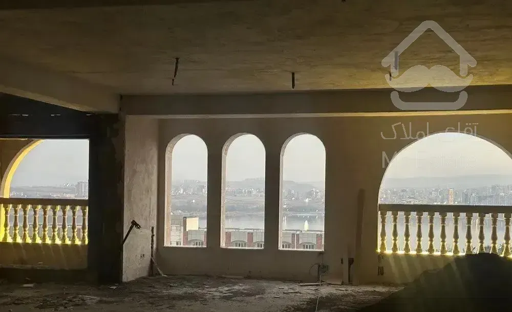 225 متر  زیر قیمت با ویو ابدی دریاچه شورابیل